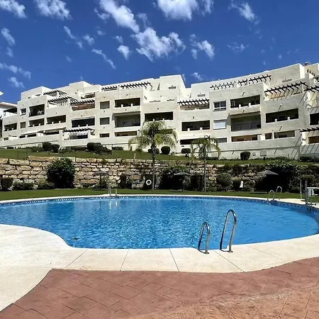 T3 Bilbilgolf Pool Apartment